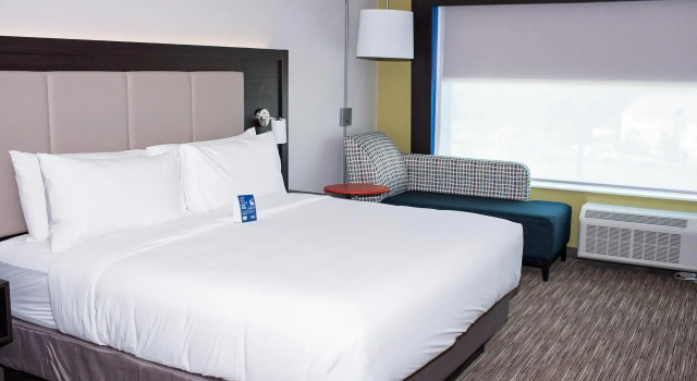 Номер Standard Holiday Inn Express & Suites Birmingham North - Fultondale