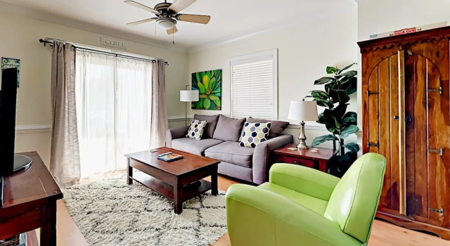 Modern 2br Within 1 Block Of Beach 2 Bedroom Condo, Prenota Appartamento Tybee Island Georgia
