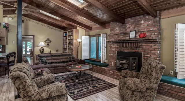 Lady Marmalade's River Cottage - Five Bedroom Cabin, Varaa Lomakoti Ruidoso New Mexico