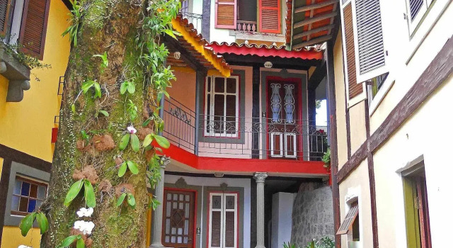 Porto Pacuíba Hotel, Забронировать Отель Отели Ильябела с парковкой, рядом с Пляж Viana, Парковка