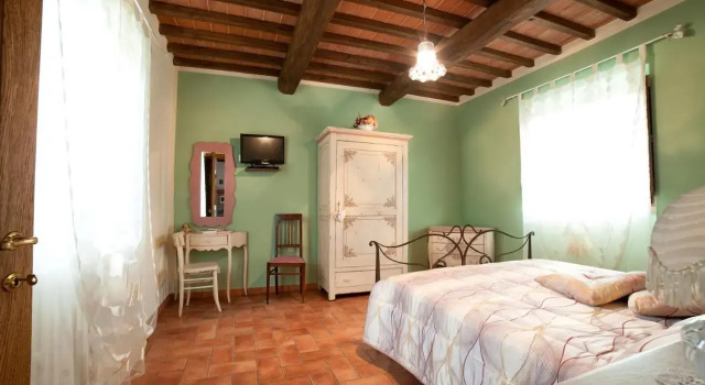 Podere Il Corniolino, Boek Hotel Poppi Toscane