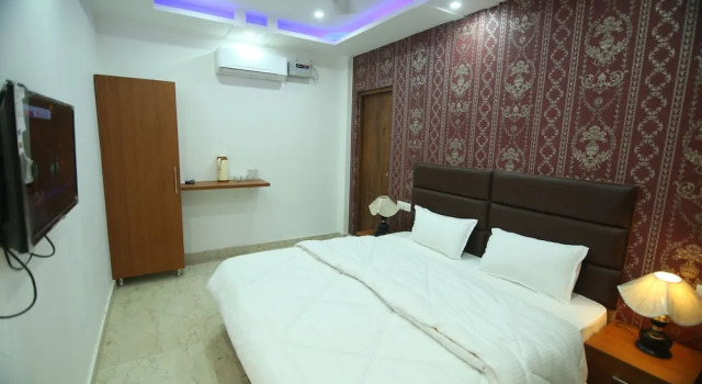 Hotel Namo Gange, Rezervovat Hotel Rišikéš Uttarakhand