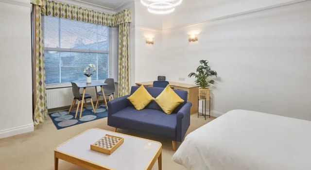 Host Stay Thamesview