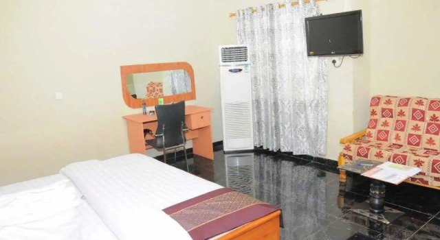 Camera Business Glamossay Hotel