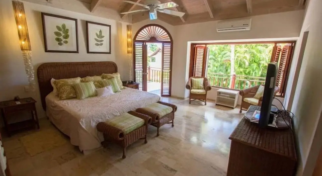 Вилла с 5 комнатами 5BR 4.5BA Las Piñas CdC Villa by ASVR