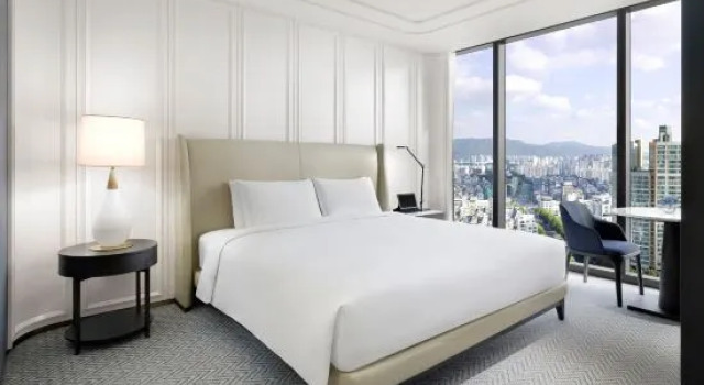 Семейный люкс Prestige с видом на озеро Sofitel Ambassador Seoul Hotel & Serviced Residences