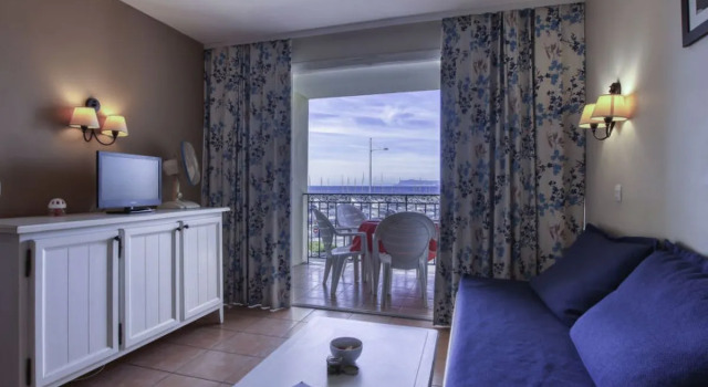Les Rivages de Coudoulière 41774, Забронировать Отель Сис-Фур-Ле-Плаж Var coast