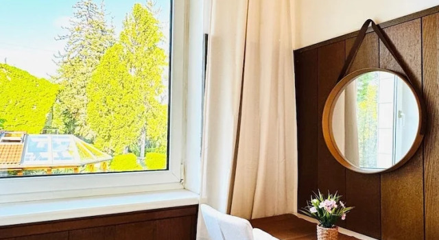 Spacious Garden Villa for 16 Guests, Rezerwuj Willa Domki letniskowe w Wiedeń, Domek