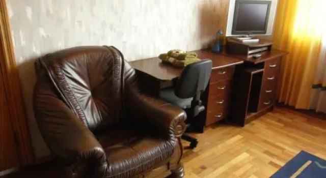 Guest House Lakštingala, Rezervovat Penzión Hotely v Šiauliai s parkováním, Parkování