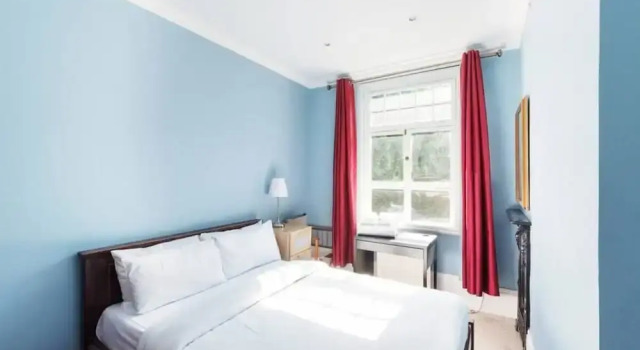 Stylish 1 Bed Sleeps 4 Nxt to Bond Street Stn, Забронировать Отель Отели Англии 3 звезды, 3*
