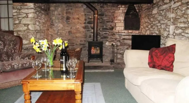 Beautiful Large Rural Cottage Near Pencader, Prenota Casa vacanze Hotel a Dyfed con parcheggio, Parcheggio