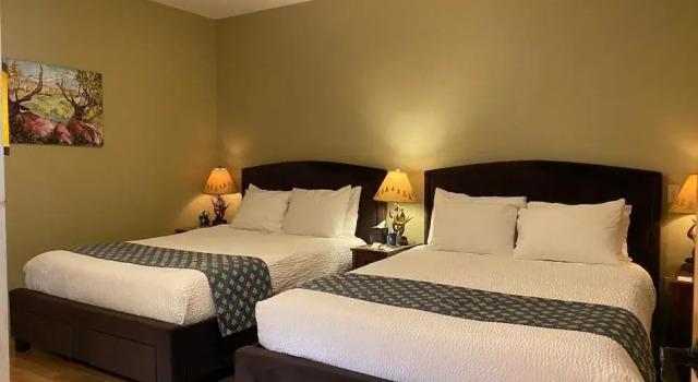 Czteroosobowy suite z widokiem na rzekę Twisp River Suites