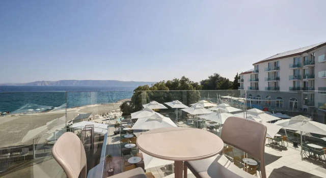Номер Connected семейный Premium с балконом и с видом на море Aminess Vival Lišanj Family Hotel