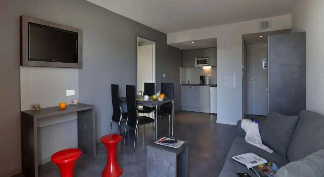 Urban Comfort Stay for 4 in Montpellier, Book Lejlighed Lejligheder i Hérault, Lejlighed