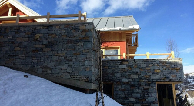 Luxury Chalet in Valloire With Wood Burning Stove and spa, Забронировать Шале Виллы Овернь-Рона-Альпы, Вилла