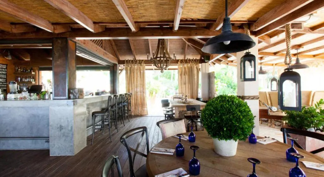 Villa Montana Beach Resort