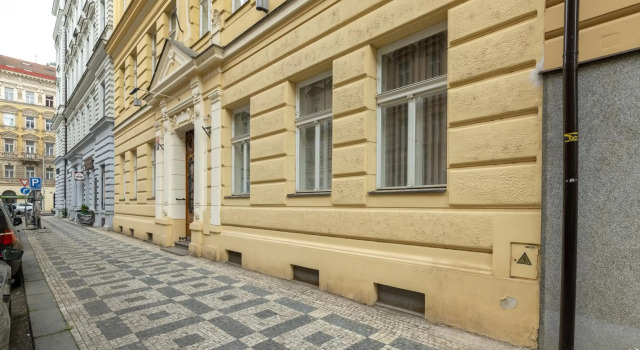 Lesser Town Apartment Melnicka by easyBNB, Забронировать Апартаменты/квартира Отели Праги с парковкой, рядом с Театр Svanda, Парковка