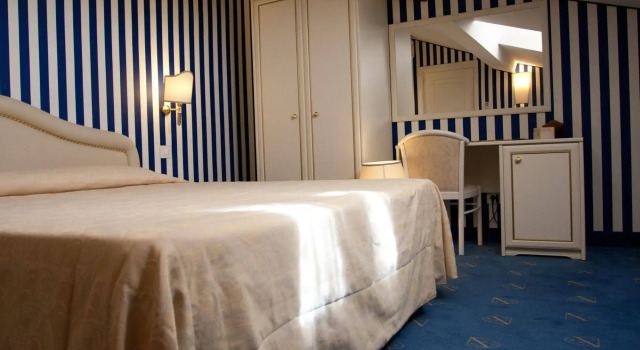 Hotel Navy