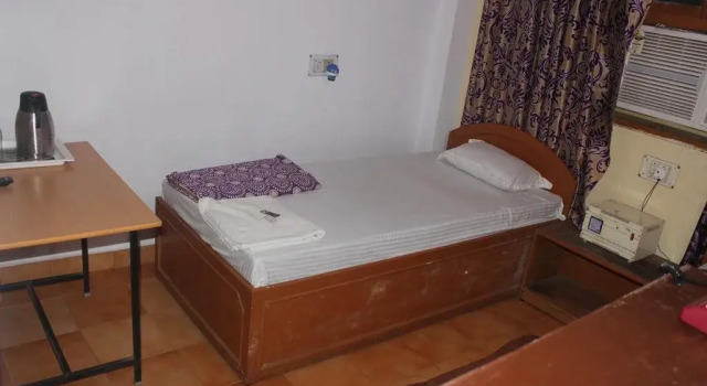 Hotel Kanishka