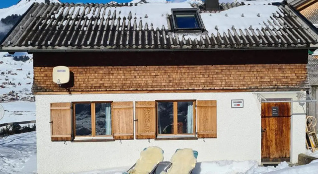 Ferienhaus Vakanz, Book Hotel Raggal 