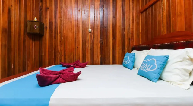 Airy Eco Lingkungan Satu 36 Bunaken, Prenota Hotel Hotel a Sulawesi con parcheggio, Parcheggio