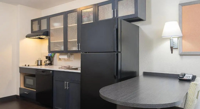 Run of House Candlewood Suites Bloomington by IHG