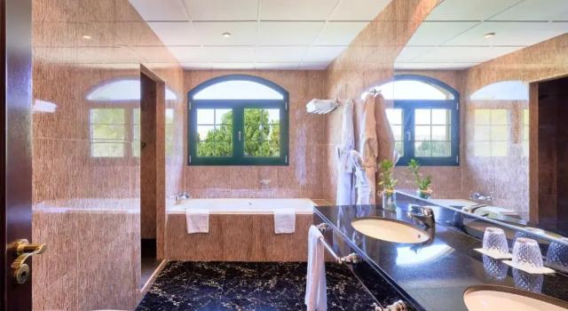 Полулюкс Deluxe Hotel Sonsoles Ávila