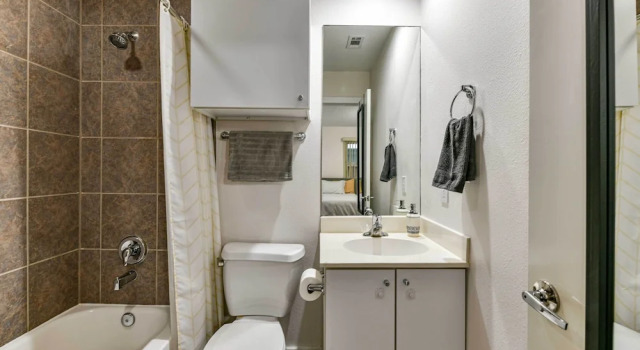 Апартаменты Modern Houston Townhome: 5 Miles to Downtown!