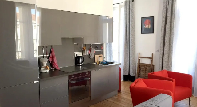 Apartment With one Bedroom in La Rochelle, With Wonderful City View, Furnished Balcony and Wifi - 3 km From the Beach