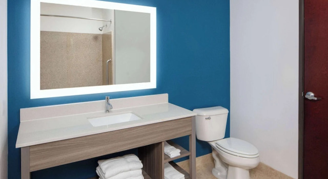 Номер Deluxe La Quinta Inn & Suites by Wyndham Woodward