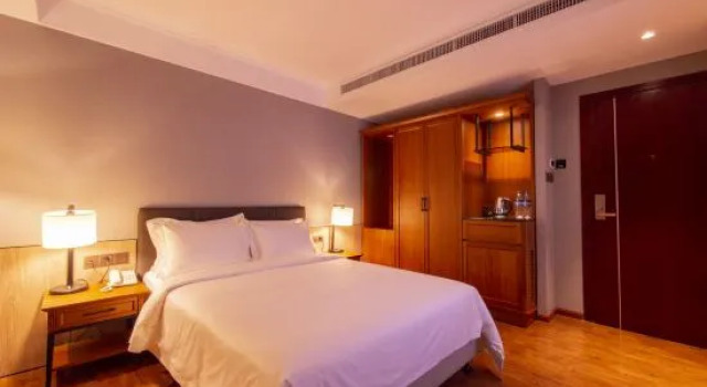 Номер Deluxe Prince Hotel