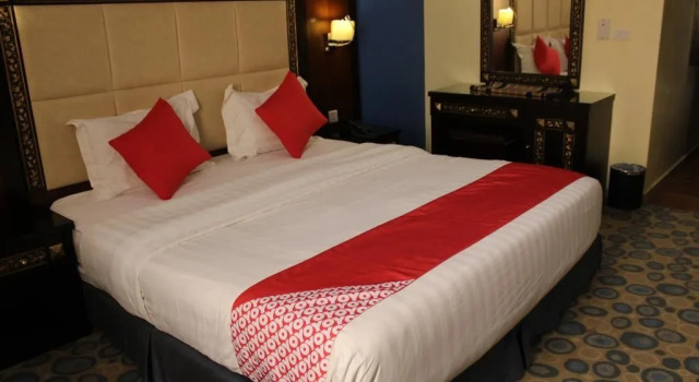 OYO 102 Tobal Al Hamra Hotel Apartments