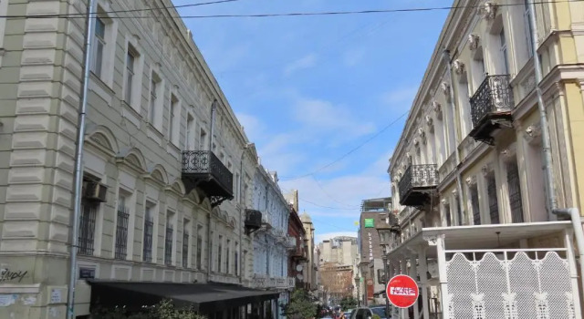 Апартаменты 2BR loft apartment near Liberty square