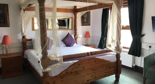 Люкс Harefield Manor Hotel