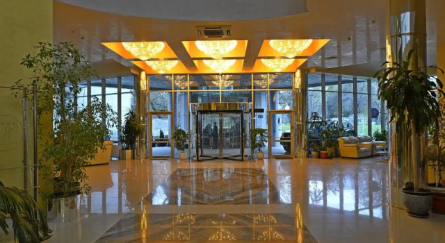 Merian Palace Hotel, Book Hotel Hoteller i Stara Zagora med pool, Swimmingpool
