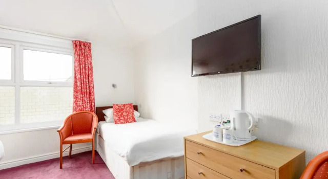 Номер Classic Somerset Hotel