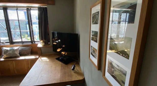 Tom's of Tregaron, Book Bed and Breakfast Tregaron Mid Wales