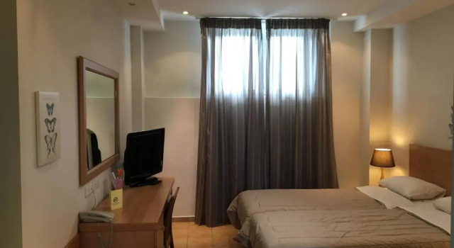 Трёхместный номер Economy Athina Airport Hotel