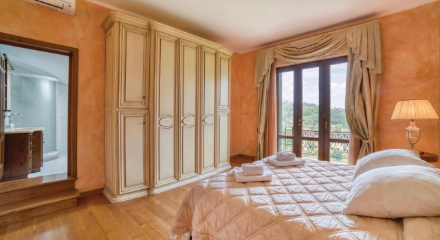 Awesome Home in Camaiore With 6 Bedrooms, Private Swimming Pool and Outdoor Swimming Pool