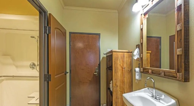 Номер Deluxe La Hacienda Inn near Alamodome & Riverwalk