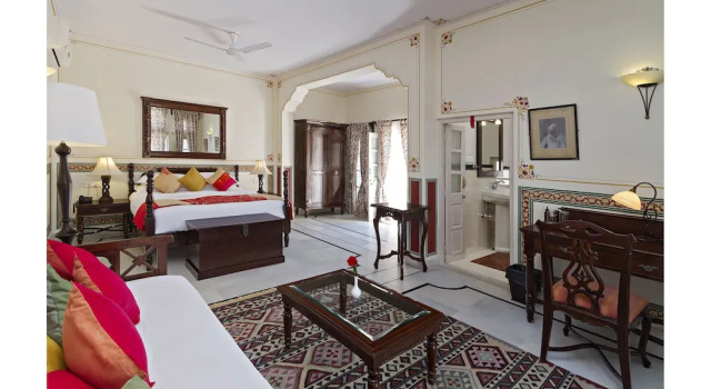 Люкс с балконом Rohet Garh