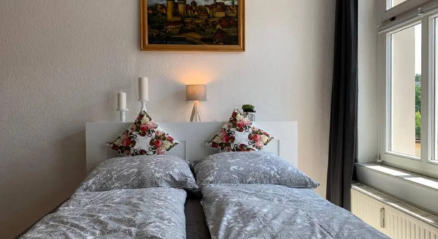 Apartment 1 Zentrum Bautzen mit Netflix WLAN Kaffee gratis, Забронировать Апартаменты/квартира Отели в центре Баутцен, в центре