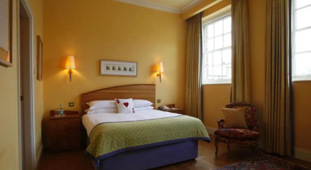 Номер Classic Angel Hotel