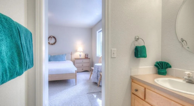 Spacious Great Room and Outdoor Deck - Charming Family Retreat, 予約 ホテル マンザニータ North Oregon Coast