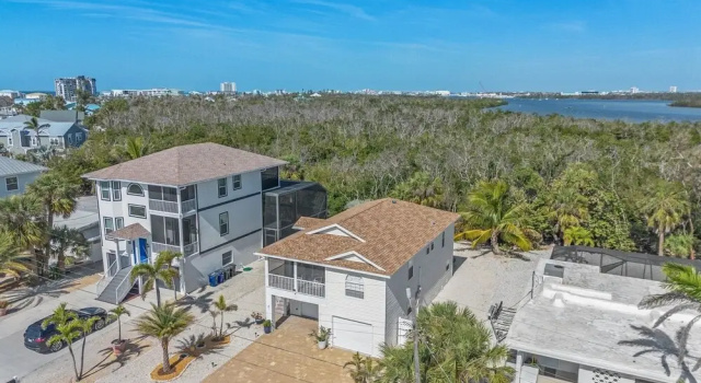 Коттедж 401 Pet-friendly, Pirate's Cove Retreat 3 Bedroom Home