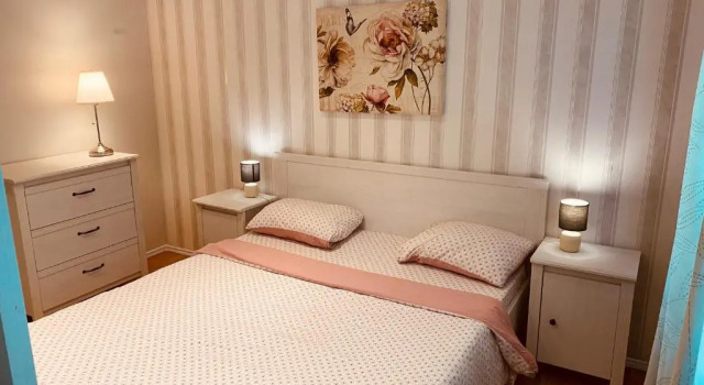 IGI WHITE FLAT with free private parking, Varaa Hotelli Cluj-Napoca 
