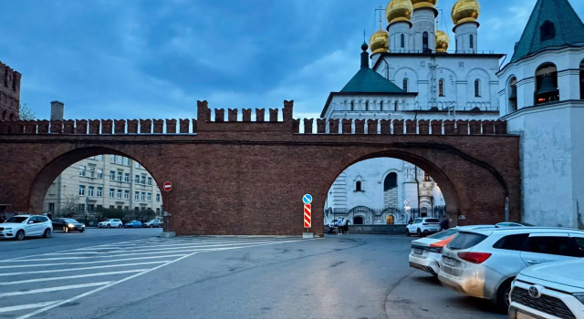 АКвадрат на улице Гончарная, Забронировать Отель Отели Санкт-Петербурга с парковкой, рядом с ТРЦ «Галерея», Парковка