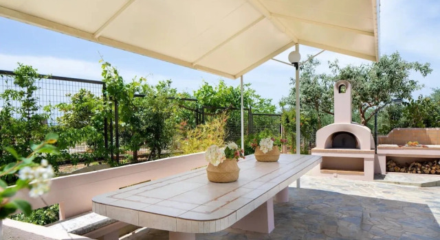 Коттедж Villa Elihrisos-private Heated Pool Near the sea