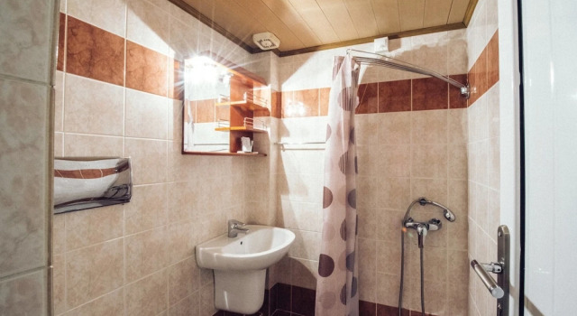Трёхместный номер Classic с балконом Hotel Atlanta