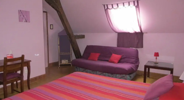 La Ferme de lisle et sa Roulotte, Boek Hotel  